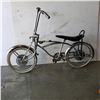 Image 1 : VINTAGE CHROME BANANA SEAT LOW RIDER WHEEL BIKE