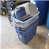 Image 1 : 5 TOTES, LIDS AND STOOL