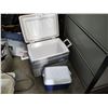 Image 2 : COLEMAN AND RUBBERMAID COOLERS
