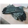 Image 3 : 10 PAIRS OF NEW WATERPROOF GLOVES