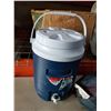 Image 2 : MOUNTAIN EQUIPMENT WANDERER 2 TENT AND DRINK COOLER