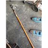 Image 1 : FISKARS EXTENDABLE PRUNER