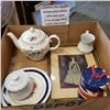 Image 2 : VINTAGE COLLECTIBLES, CHINA TEA POT, ILLUSTRATED CATALOG