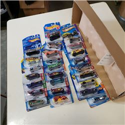 TRAY OF 25 NEW HOTWHEELS CARS