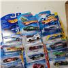 Image 2 : TRAY OF 25 NEW HOTWHEELS CARS