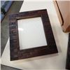 Image 2 : LOT OF WOOD RUSTIC PICTURE FRAMES