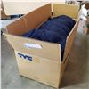 Image 1 : BOX OF BLUE WOOL YARN