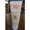 Image 2 : 3 BRAND NEW BURTS BEES SUPER SHINEY CONDITIONER AND 3 BRAND NEW BURTS BEES DEEP CLEANSING CREAM - RE