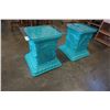 Image 2 : 2 BLUE DOLPHIN GLASSTOP END TABLES