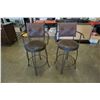 Image 2 : 2 METAL BAR CHAIRS