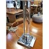 Image 2 : ACRYLIC TABLE LAMP