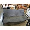 Image 2 : BLACK METAL FUTON