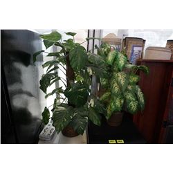 2 ARTIFICIAL PLANTS