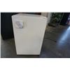 Image 2 : JIL WHITE BAR FRIDGE