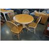 Image 2 : ROUND OAK DINING TABLE WITH LEAF AND 4 CHAIRS