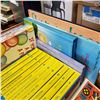 Image 2 : BOX OF COMICS AND KIDS HARDCOVER BOOKS