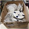 Image 1 : BOX OF NAUTICAL THEMED POCKETS AND BOAT FIGURES