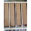 Image 2 : LARGE BOX OF BASEBALL CARDS