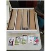 Image 1 : LARGE BOX OF BASEBALL CARDS