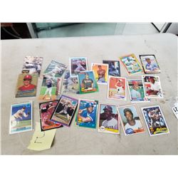 21 MAJOR LEAGUE BASEBALL ROOKIE CARDS