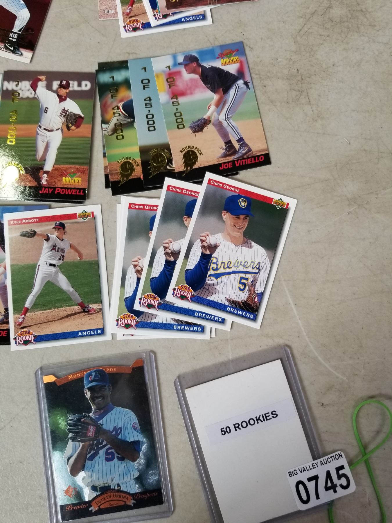 50 MLB ROOKIE CARDS Big Valley Auction
