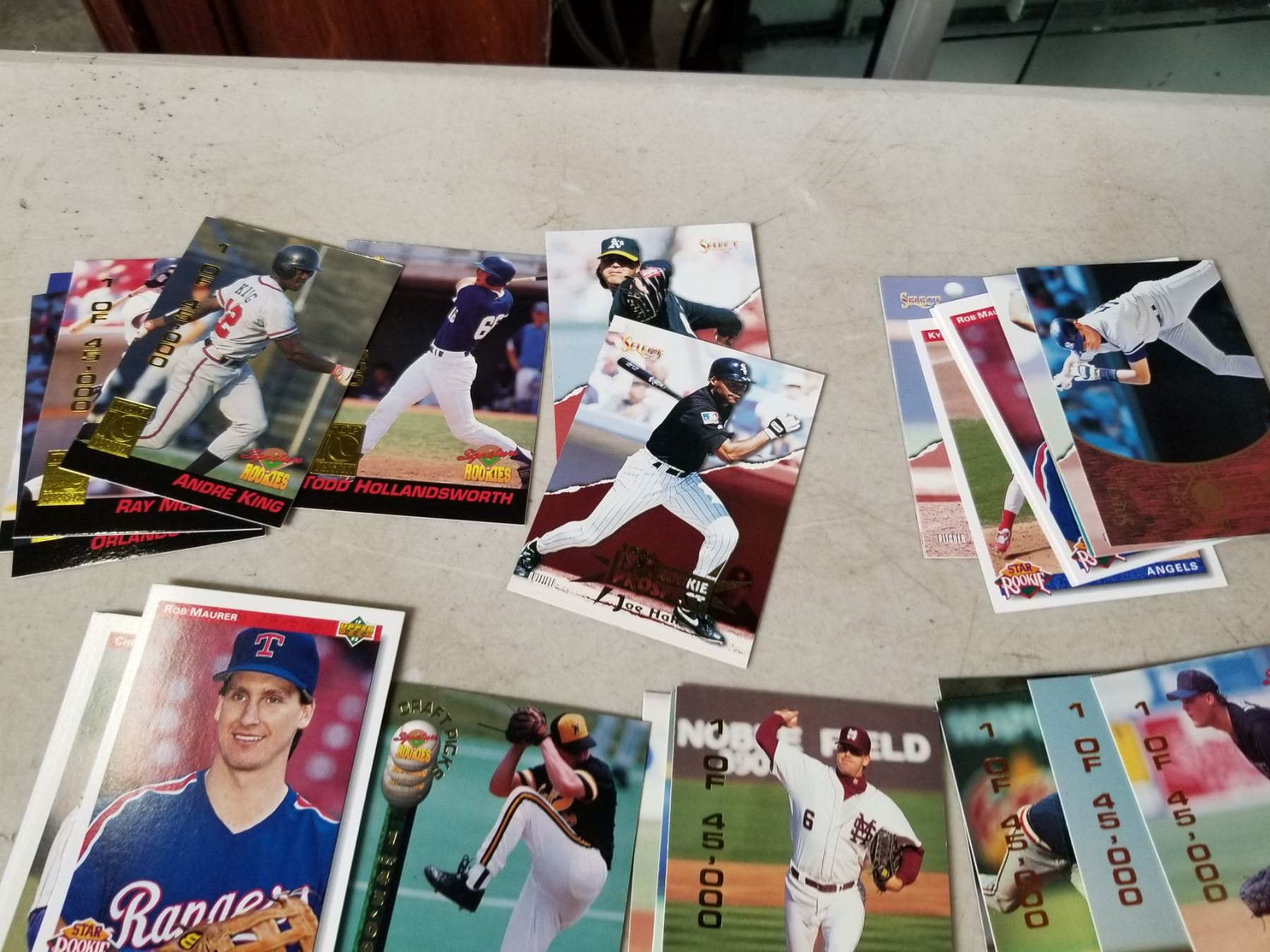 50 MLB ROOKIE CARDS Big Valley Auction