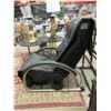 Image 2 : Black Panasonic EP755 Massage Chair