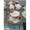 Image 1 : 5 Royal Albert "Old Country Rose" Tea Cups