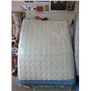 Image 1 : New Queen Size Pillow Top Mattress