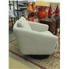 Image 2 : Grey Fabric Upholstered Swivel Chair