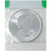 Image 2 : 1 Oz .9999 Fine Silver 2020 Canada Maple Leaf Coin