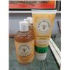 Image 1 : 8 Burt's Bees Baby Bubble Bath & Lotion