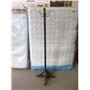 Image 1 : 6 Foot Tall Wood Coat & Hat Stand
