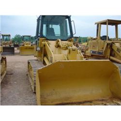 ENCLOSED CAB, 7'8" GP BUCKET W/ROCK TEE