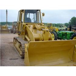 ENCLOSED CAB, 4 IN 1 BUCKET, HYDROSTATI