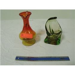 2 Pieces of Art Glass