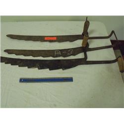 3 Hay Knives