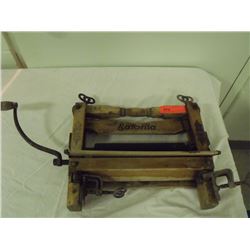 Wooden Clothes Ringer