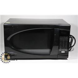 SMALL DANBY 700W MICROWAVE