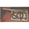 Image 1 : CAST IRON HORSESHOE SET, MISSING 2 HORSESHOES.