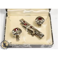 VINTAGE HICKOK CUFFLINKS & 2