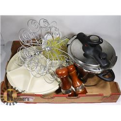 LOT OF KITCHEN ITEMS