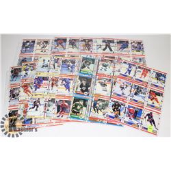 BUNDLE OF HOCKEY CARDS