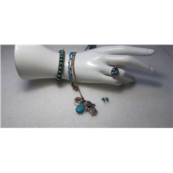 16)  SUITE OF GOLD TONE AND TURQUOISE