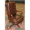 Image 1 : EXECUTIVE OFFICE CHAIR