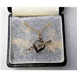 19) VINTAGE GOLD TONE CUPID'S HEART