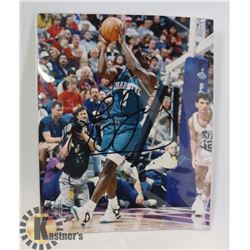 LARRY JOHNSON SIGNED CHARLOTTE HORNETS PHOTO