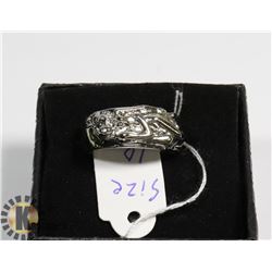 'NAKED EMBRACE' MENS RING SIZE 10