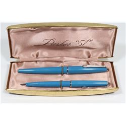1950S FOUNTAIN PEN AND PENCIL SET IN CASEL