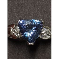 10) 10K WHITE GOLD TANZANITE & DIAMOND RING